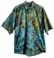 SIDEOUT man's size M short sleeve button down tie dye Hawaiian Shirt