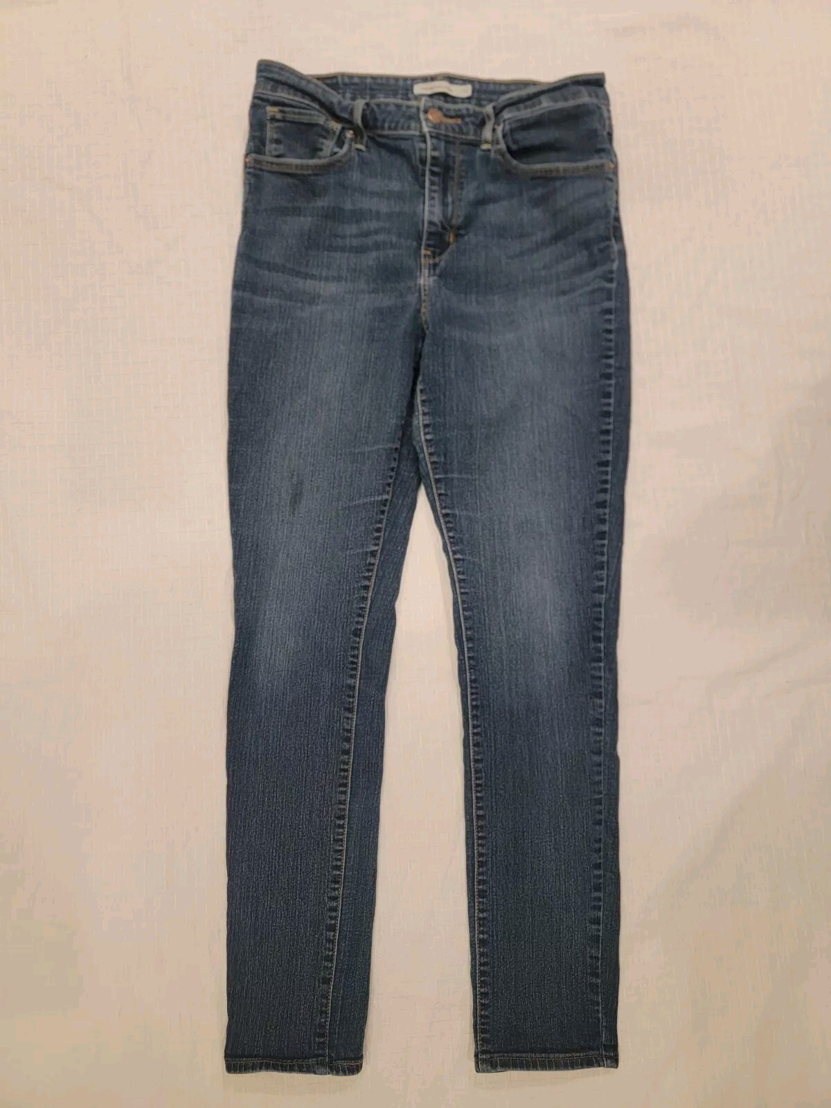Levi's 721 stretch jeans: High Rise Skinny fit, Flattering Women's 32