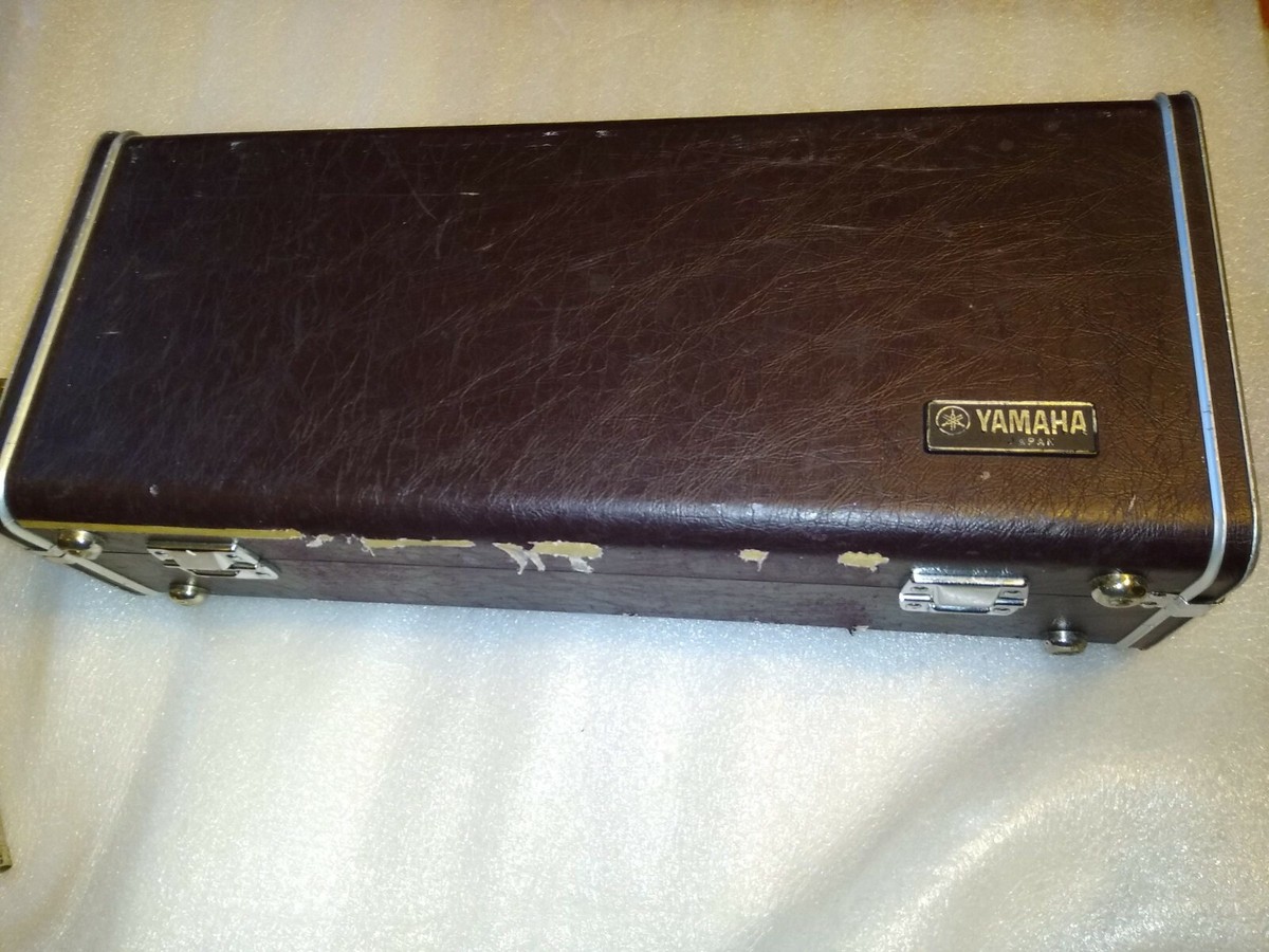 Yamaha YTR-232 Trumpet, Japan, with case & mouthpiece, Good Yamaha YTR-232 Trumpet, Japan, with case & mouthpiece, Good