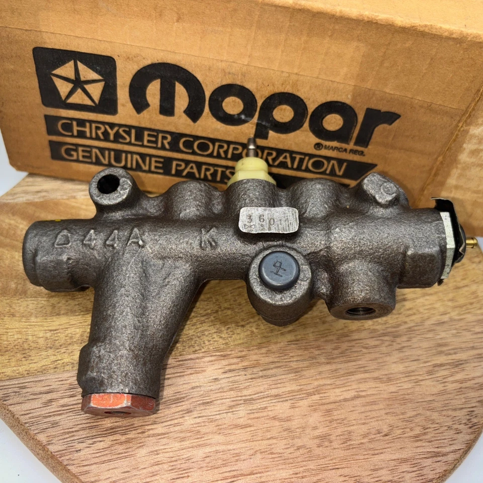 NOS 1981-1993 Dodge Ram D150 D250 D350 W250 W350 BRAKE PROPORTIONING VALVE Mopar - Image 2 of 4