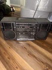 Vtg Hitachi TRK-9005H Boombox Ghetto Blaster Radio  W/ Detachable Speakers WORKS