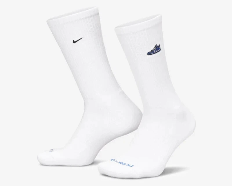 Nike Everyday Plus Cushioned Crew Socks - FQ0326 100 - White / Blue - Size S NWT