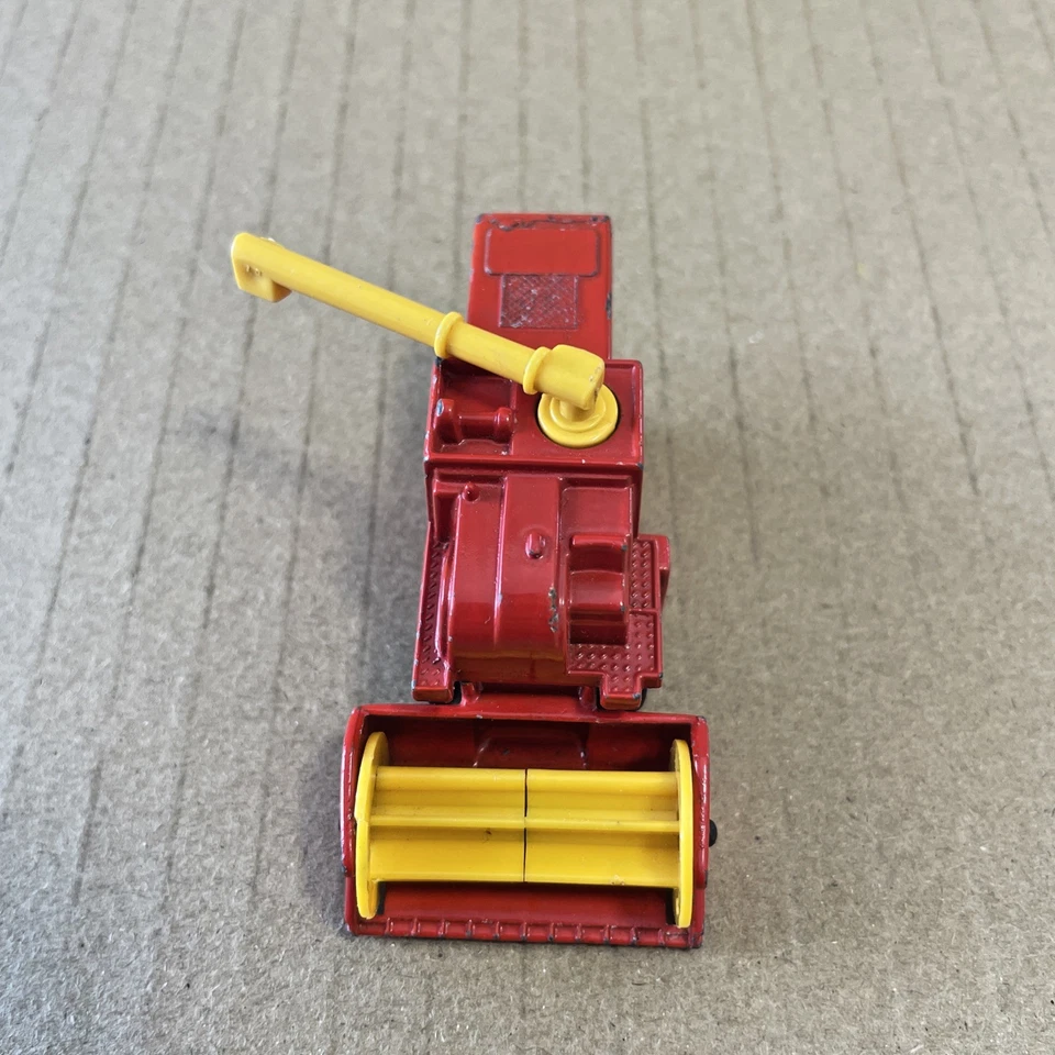 Matchbox Lesney Combine Harvester No.51 Made in England Vintage 1977 - Image 3 of 4