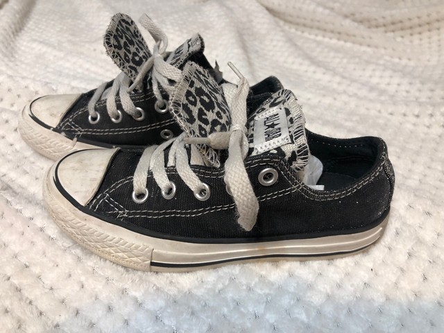 leopard kids converse