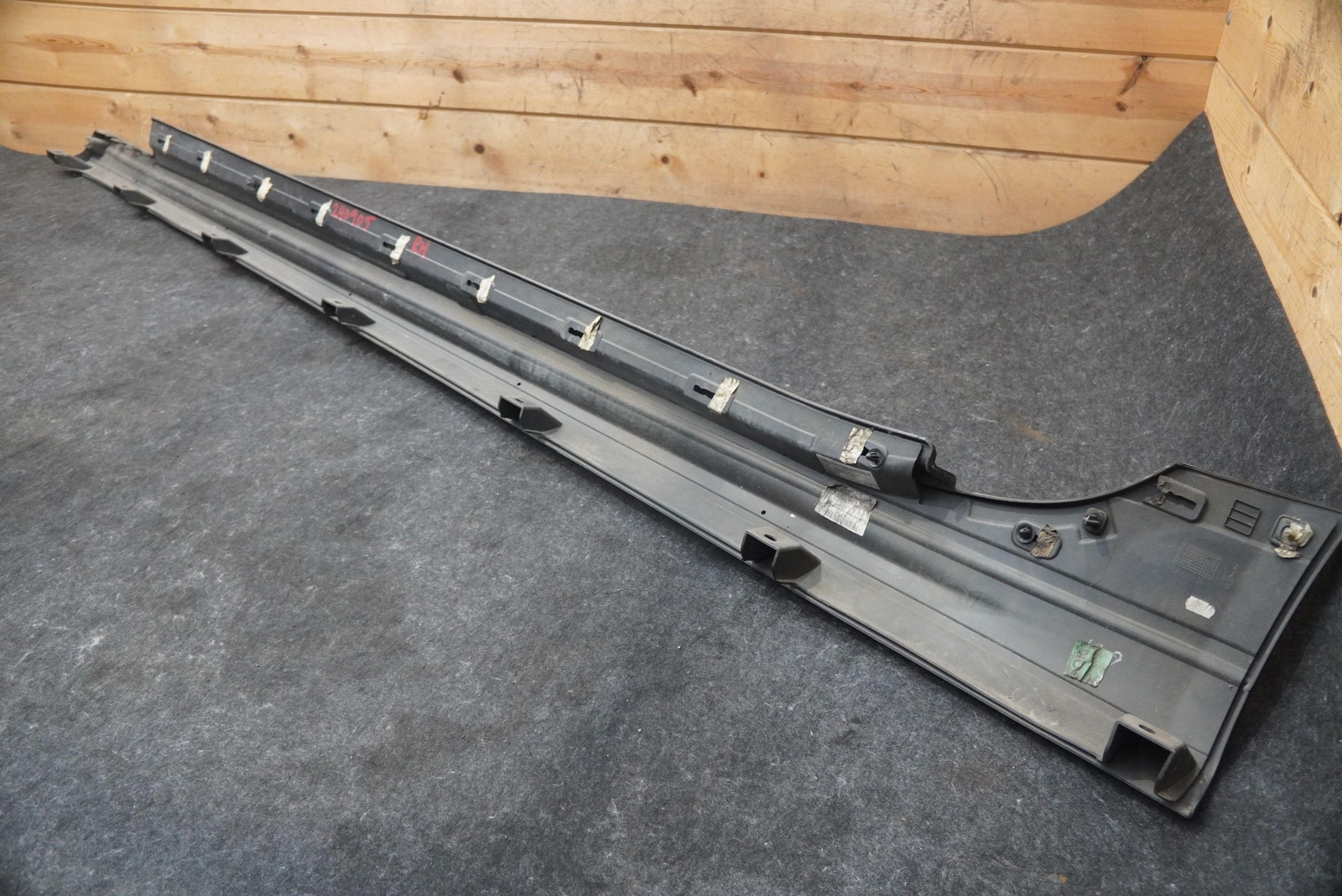 Right Rocker Panel Side Skirt Trim Molding 670010639 Maserati Quattroporte M156