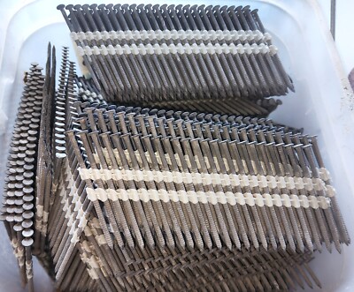 21° Interchange 3'' Plastic Collated Galvanized Roofing Nails, 700 Count