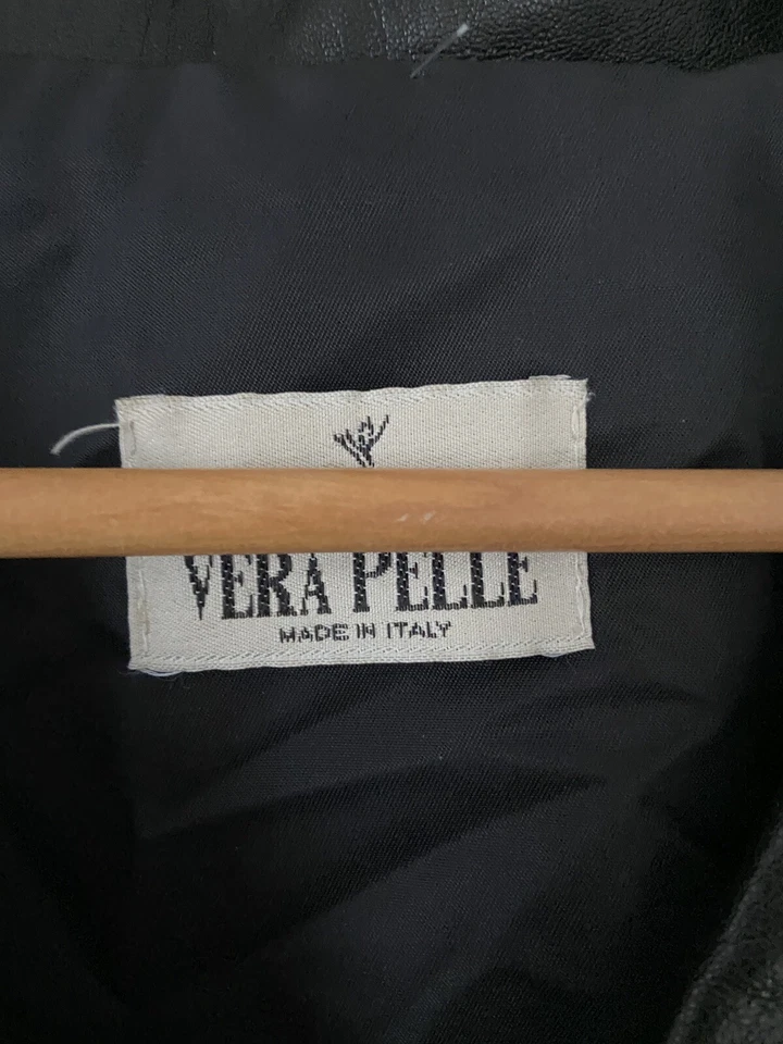 Chaqueta con botones vintage VERA PELLE hecha en Italia de cuero negro para mujer talla XS/S Foto 2 de 4