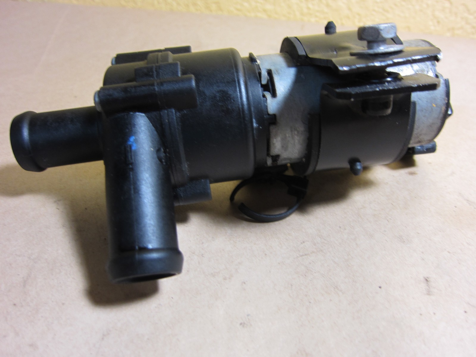 Ferrari 360-456-575-612.Auxiliary Water Pump. Part# 65460300