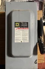 Square D by Schneider Electric 40275-995-02 Heavy Duty Safety Switch 30A 600V