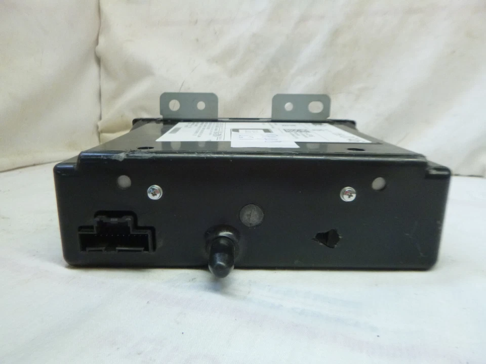 14 15 Buick Regal Chevrolet Impala GMC Yukon TG5 Cd Player 13590746 SKY08 - Image 3 of 3