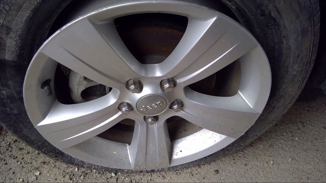 Wheel Classic Style Vertical Rear Door Handle Silver Fits 11-17 COMPASS 4165707