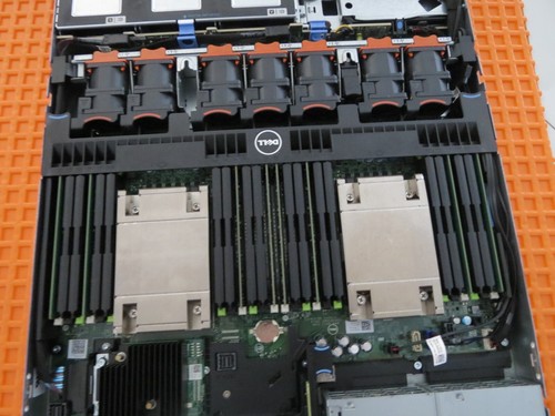 Dell PowerEdge R630 Server with 2x E5-2697v4 2.30ghz/36C/ 32GB/1TB/Perc H330 - Picture 4 of 8