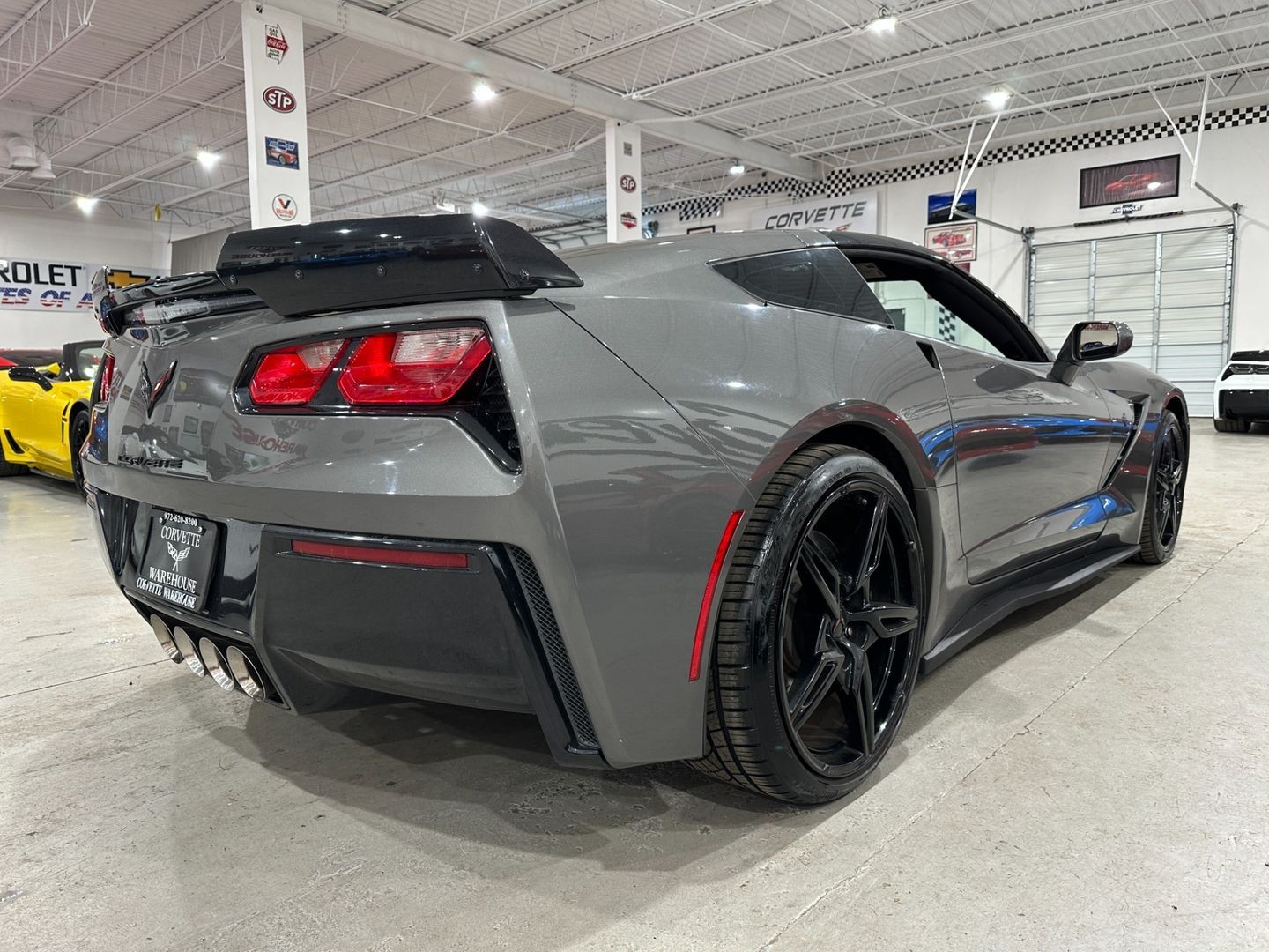 2015 [G1B] Shark Gray Metallic Chevrolet Corvette   | C7 Corvette Photo 4