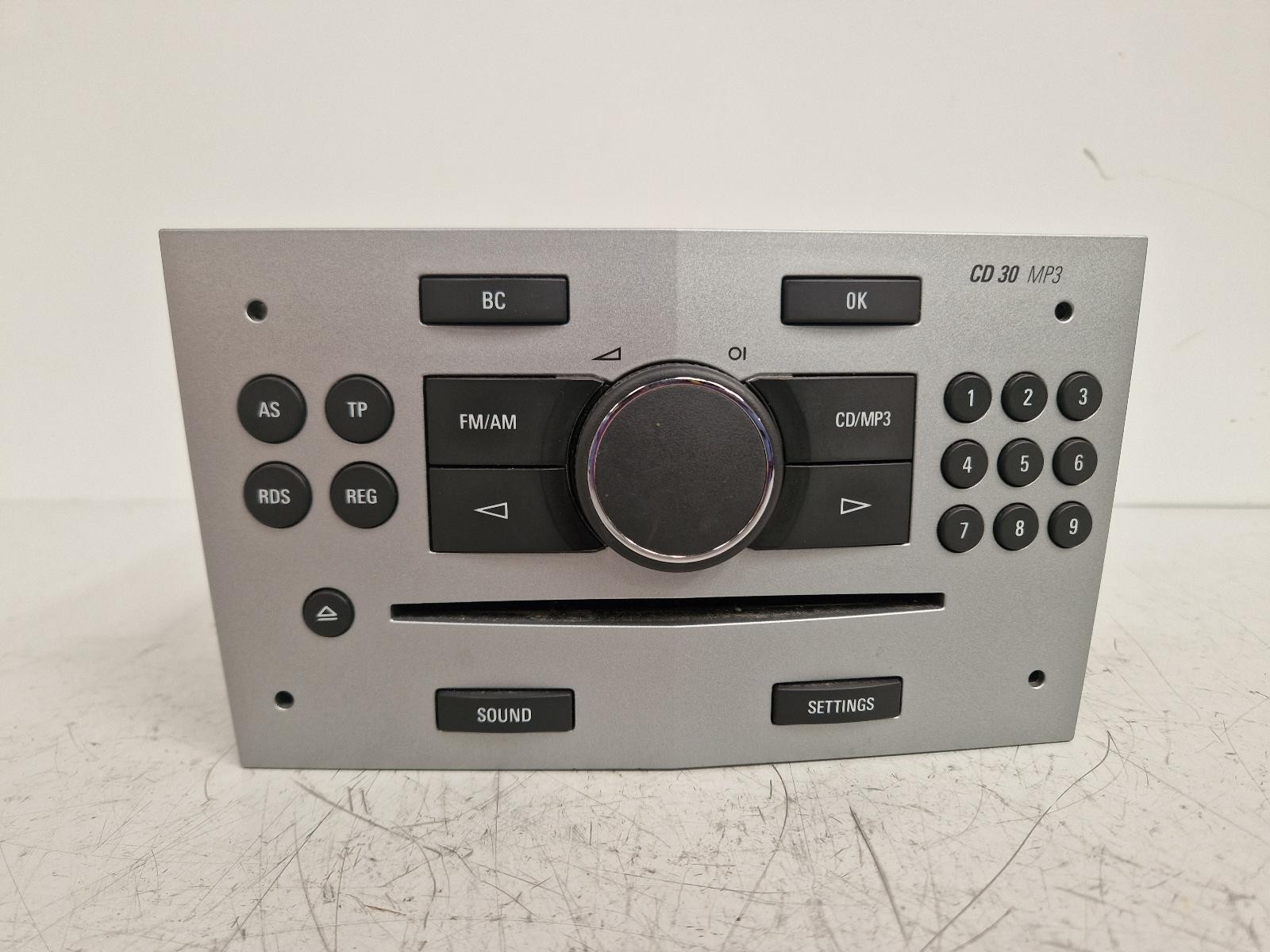 VAUXHALL ASTRA H MK5 2010 RADIO STEREO HEAD UNIT CD