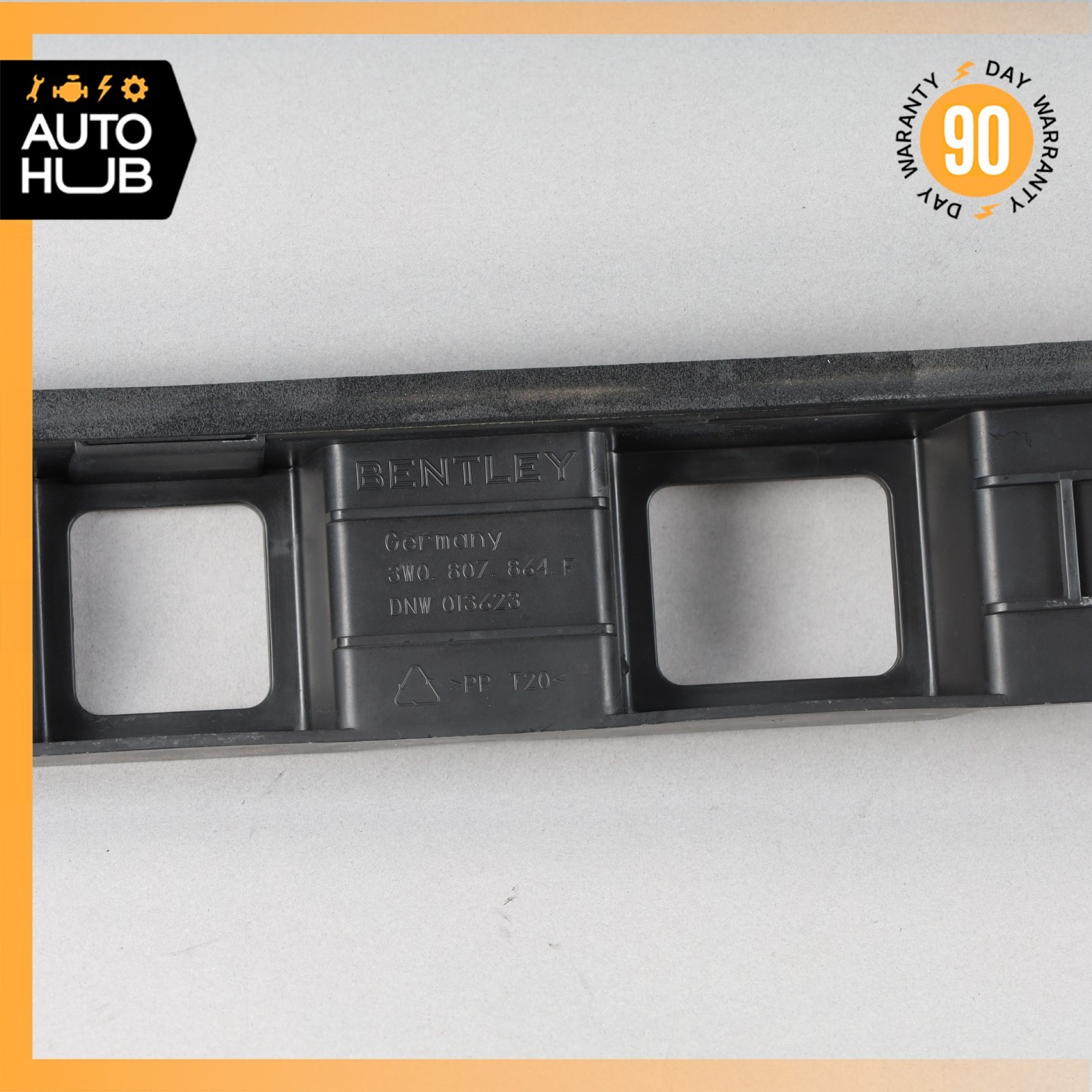 03-11 Bentley Continental GTC GT Rear Center Bumper Support Bracket OEM