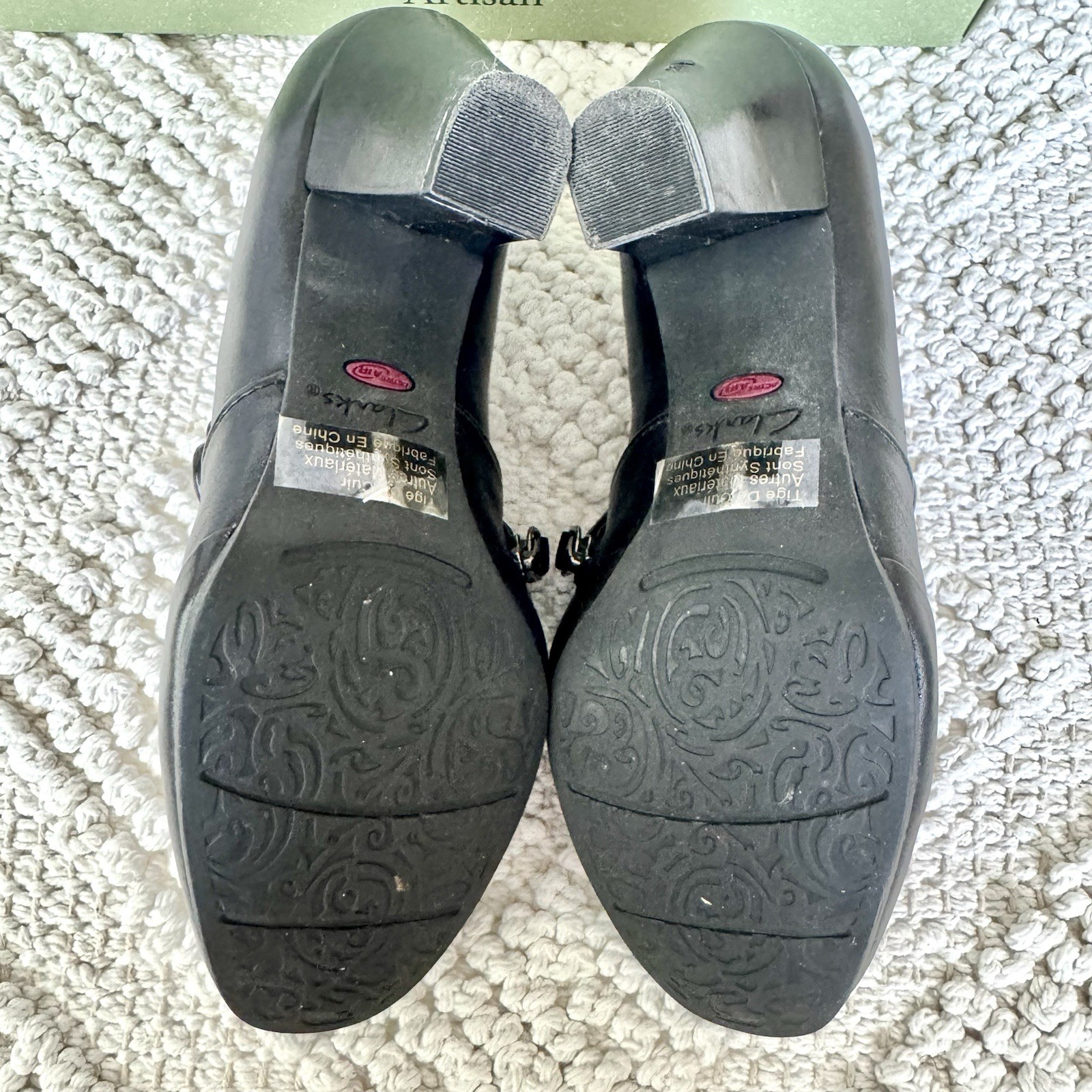 Clarks Artisan Solid Black Leather Mule Diamond T… - image 10