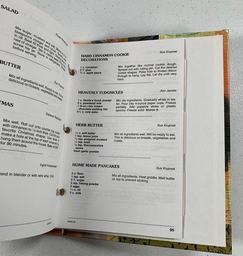 2000 Community Baptist Church Saginaw MI Cook Book Community Cookbook Binder - Picture 10 of 12