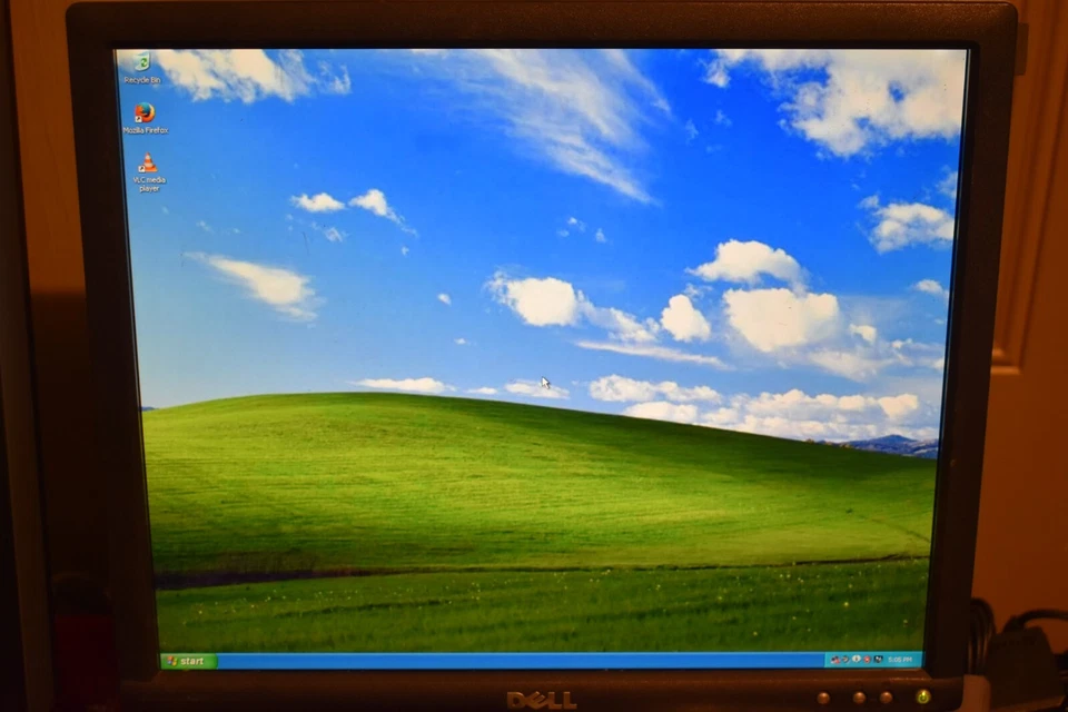 Unidad de disco duro Dell Optiplex 9010 Quad Core i7-3770 3,4 GHz 4 GB RAM 1 TB Windows XP Pro Foto 2 de 4