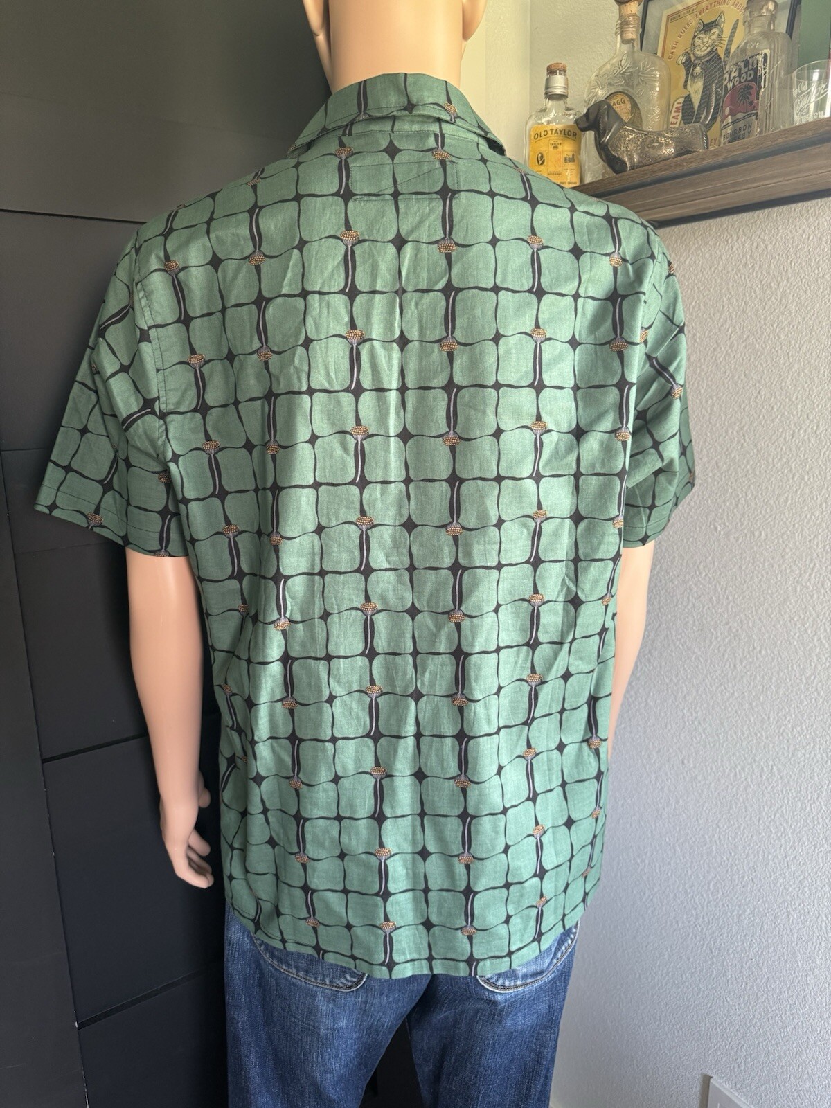 Picture 2 of 3
