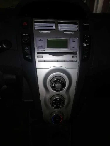 8273052700 Caja Reles/Fusibles para TOYOTA YARIS (KSP9/SCP9/NLP9) Luna 20 96154 - Imagen 9 de 10