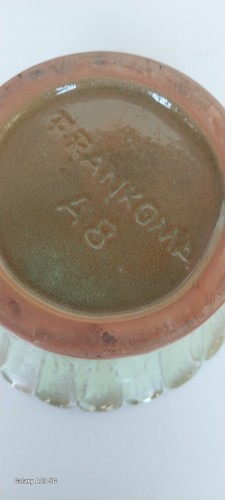 VINTAGE FRANKOMA-- A-8. POTTERY FLOWERPOT - Picture 4 of 5