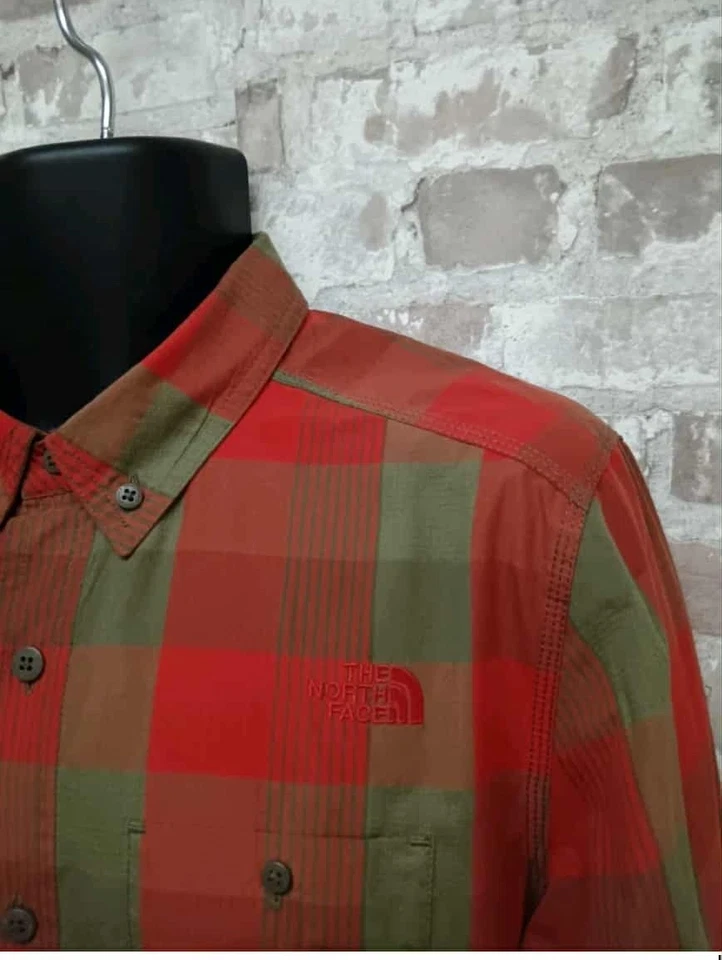 The North Face Men’s Shirt. Long Sleeve. Size Medium. Check Pattern. - Image 3 of 4