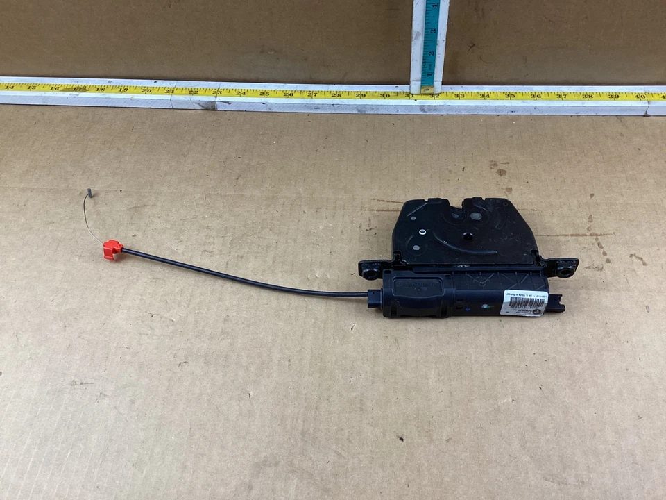 Atuador de trava de tampa de porta-malas BMW 535i 2011 - 2016 7191212 fabricante de equipamento original - Imagem 3 de 4