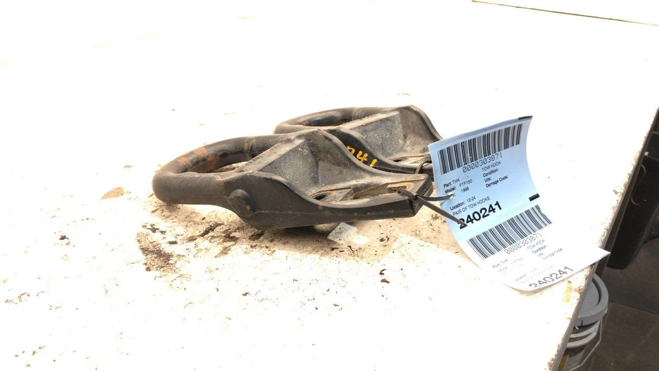 Ford F150 1998 par de ganchos de remolque de parachoques delantero OEM Foto 2 de 4