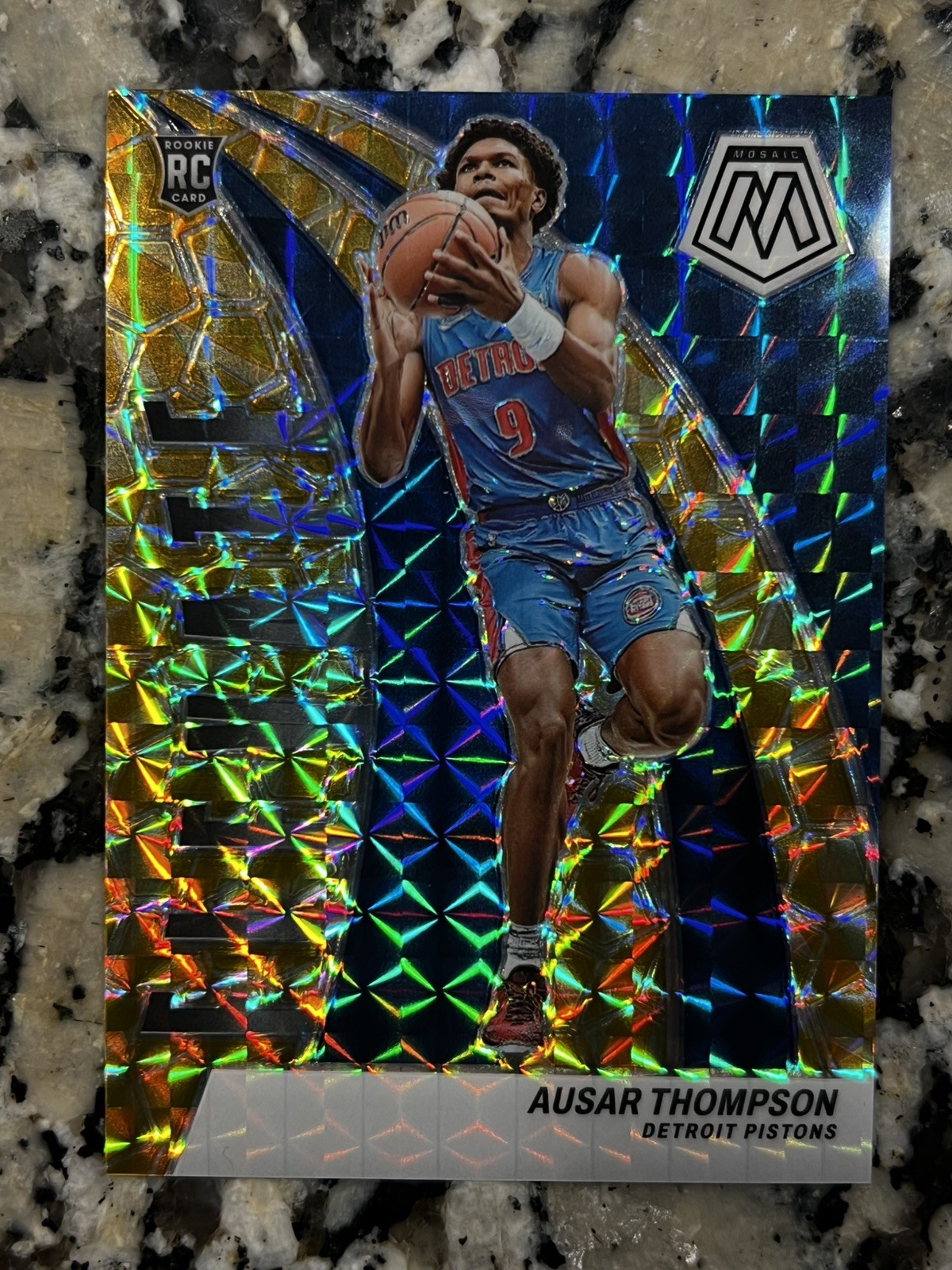 2023-24 Mosaic Ausar Thompson Elevate RC Reactive Yellow #2/99 Pistons Rookie