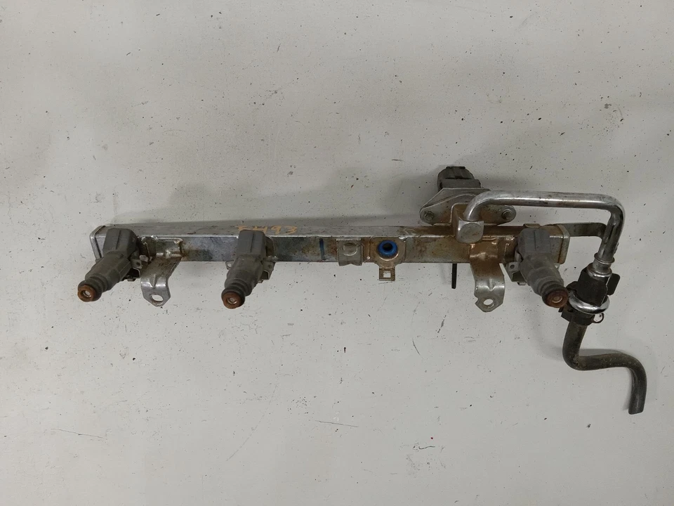 Ford Escort 1998-2003 carril inyector de combustible DOHC OEM, 322-05267 Foto 3 de 4