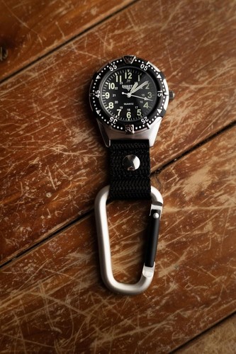 Reloj digital resistente con clip para camping y golf - Regalo ideal para aventureros - Imagen 5 de 11