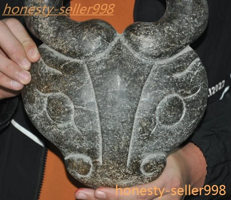 Máscara facial de bestia extraña tallada en jade antiguo de 10"" de la cultura Hongshan para colgar en la pared Foto 3 de 4