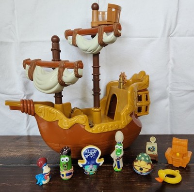 Veggie Tales Jonah The Pirates Who Don't Do Anything Pirate Ship Toy 2002 