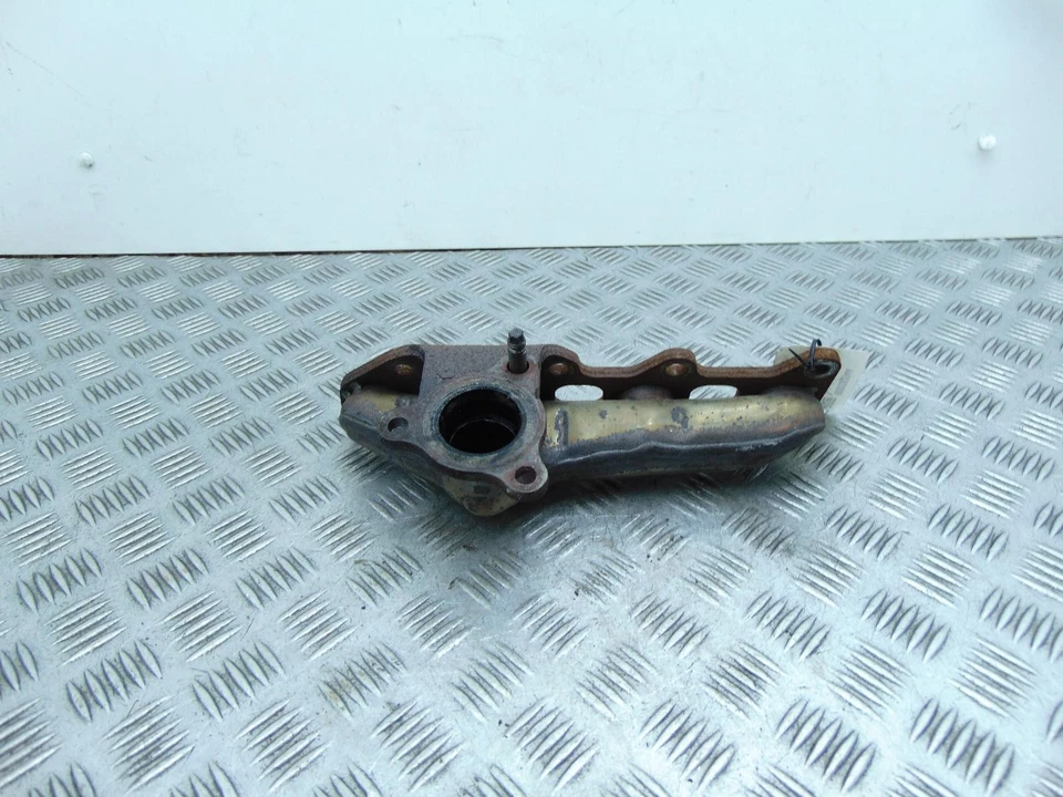 Colector de escape Toyota Yaris código de motor 1ND-TV Mk3 1.4 diésel 2011-2015M Foto 4 de 4