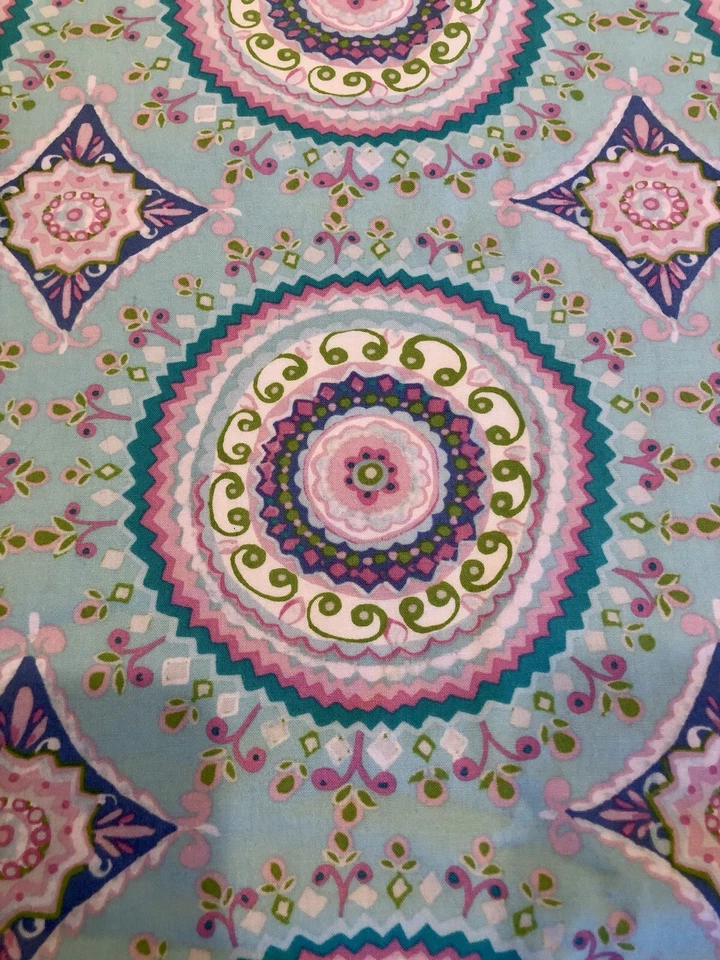 Carousel Designs Baby Blanket Minky Backed Floral Medallion & crib sheet USA - Image 3 of 4