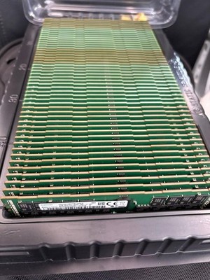 SAMSUNG 32GB DDR4 RDIMM ECC 2666MHz