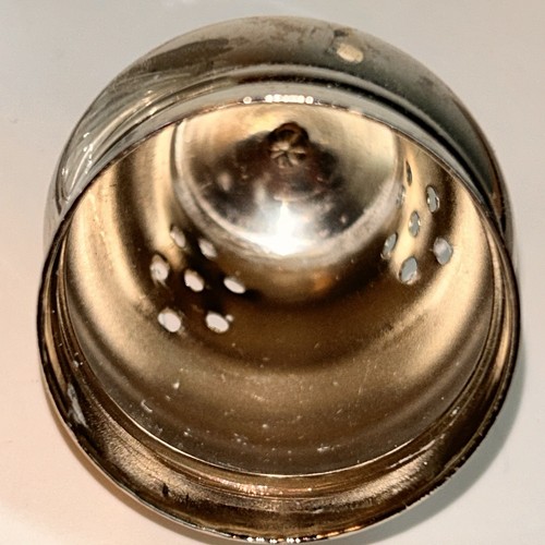 Lady Primrose Blue Topaz Dusting Silk 3 Ounces Glass Shaker NEW - Picture 13 of 14