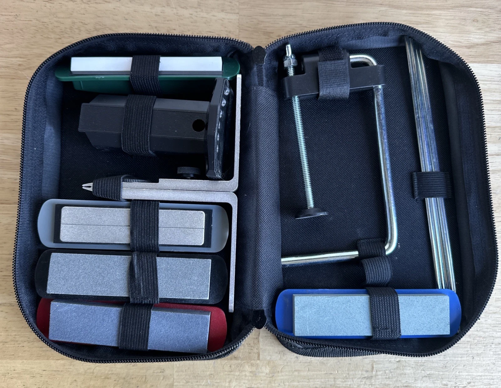 AccuSharp Knife Sharpener 5 Stone Precision Sharpening Kit Complete