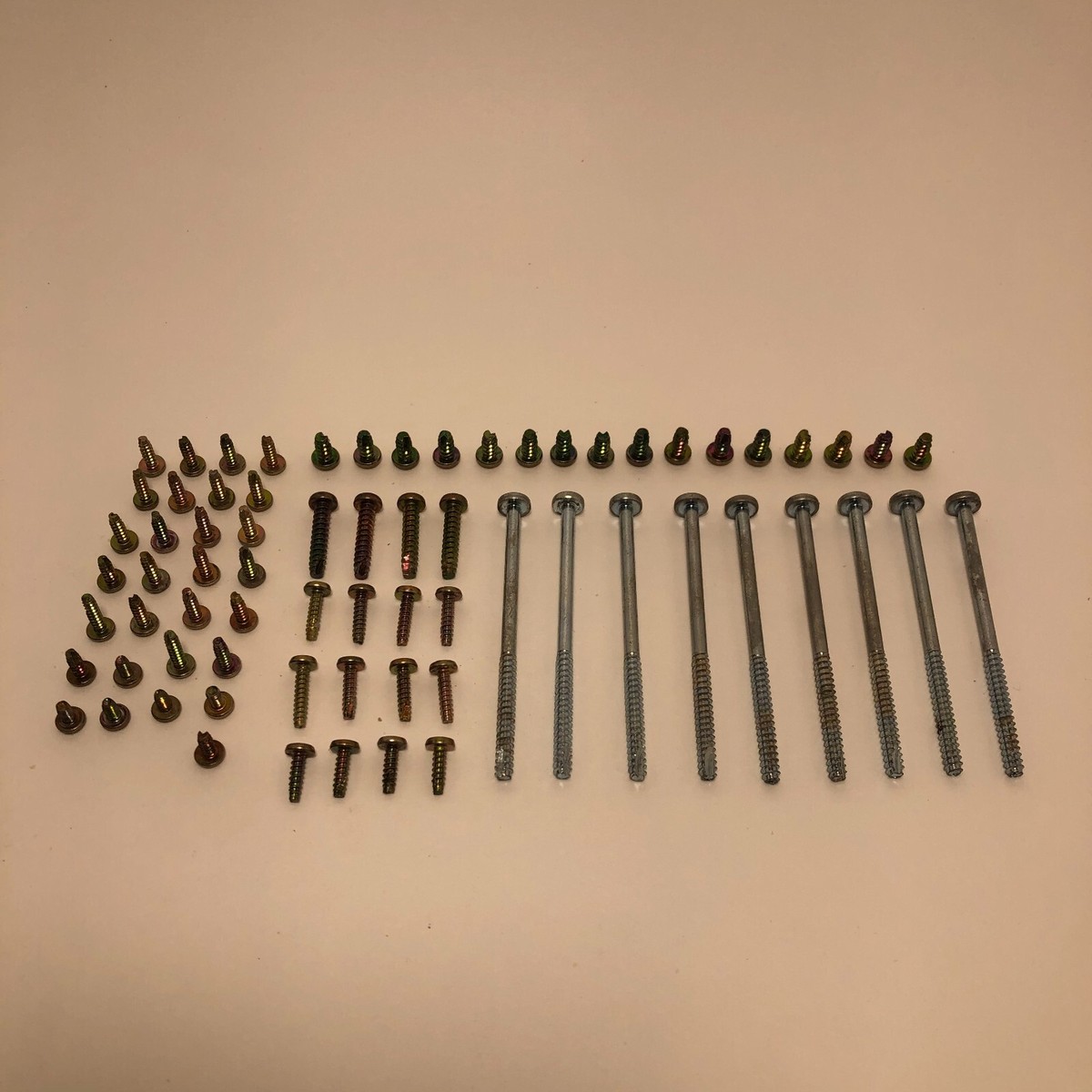 ☆S.M.C.☆ G-rap Hiphop Screw Screw 1/4-20 x .75 Gr5 - 710-0703 | Cub Cadet US