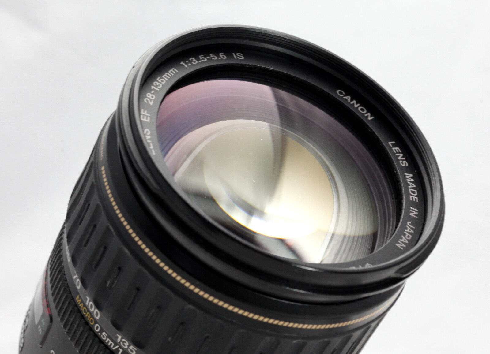 Canon EF 28-135 mm F/3.5-5.6 IS USM Zoom Lens Macro 0.5m/1.6ft