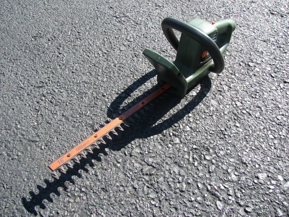 16 In. Electric Hedge Trimmer