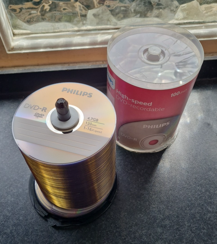 Philips DVD-R Blank Discs (4.7 GB Data / 120 Min Video / 16x Speed) 100 Pack