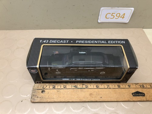 1:43 Diecast Presidential Edition Luxury 2009 Presidential Limousine In Box - Picture 11 of 11