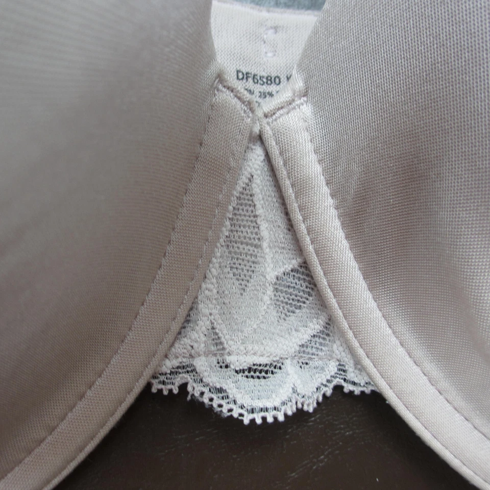 Sujetador Bali Talla 38D Púrpura Acolchado Con Aros Cierre Ajustable Espalda Foto 3 de 4