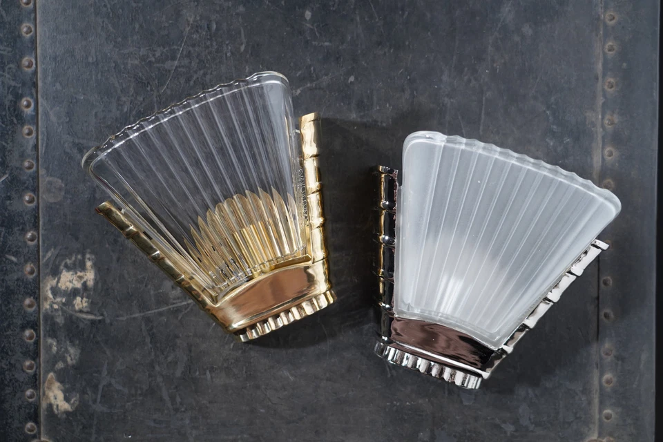 Artico - Vintage Industrial Art-Deco Brass Wall Sconce | Vint-In-Haus - Image 4 of 4