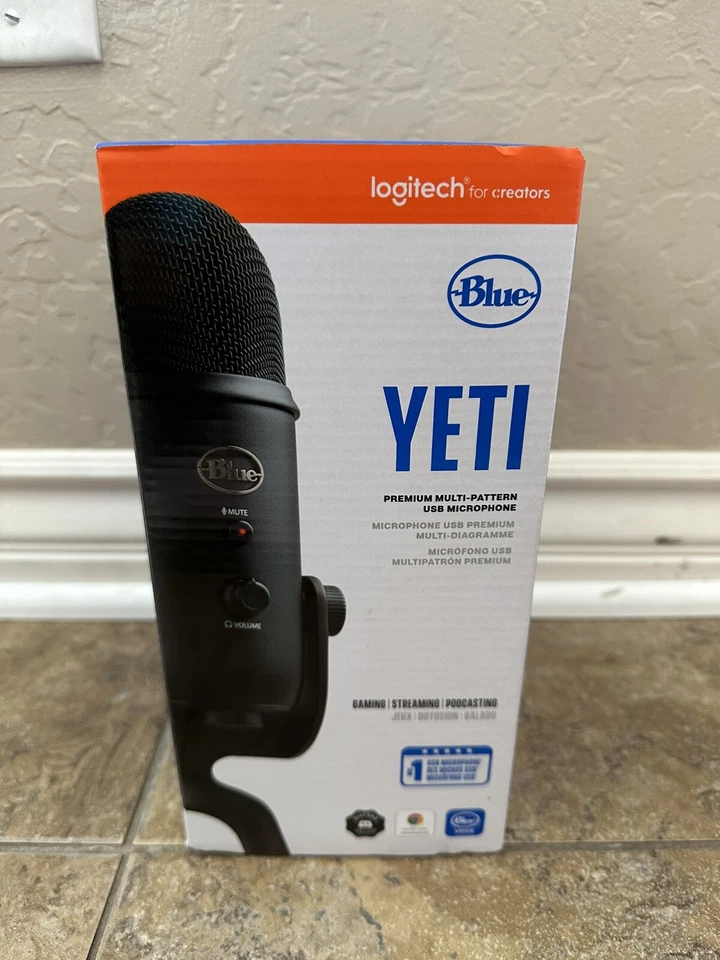 Blue Yeti Professional Multi-Pattern USB Condenser Microphone Black 988-000010 - Image 2 of 4