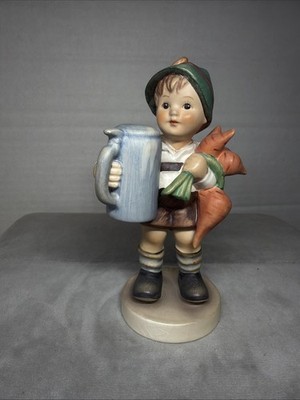 RARE Hummel #87 For Father with ORANGE Carrots Early Stylized Bee Trademark