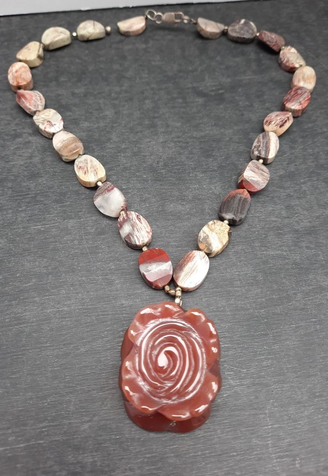 Carved Carnelian Flower Pendent On A Agate Necklace Clasp Marked 925 - Image 2 of 4