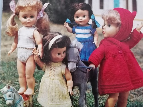 DOLL'S DELIGHT Wardrobe, 4sizes 12-16" doll - PATONS Knitting Pattern 1371 - Picture 2 of 2