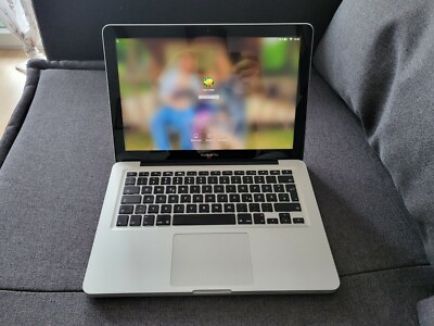 Macbook pro 2011 13.3 Intel Core I5 2.3GHz 256GB SSD 8GB RAM 